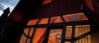 Doe Cabin Cozy Retreat Among the Pines