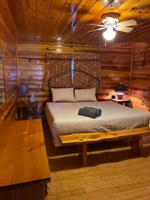 5 habitaciones, escritorio, wifi y ropa de cama