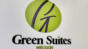 A logo with a stylized 'G' and the text 'Green Suites MEUDON'. - Modern "Green Suites" residence - Meudon/Vélizy (Meudon)