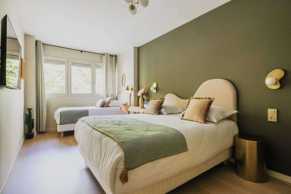 Desk, iron/ironing board, free WiFi, bed sheets