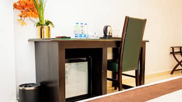 In-room safe, soundproofing, iron/ironing board, free WiFi