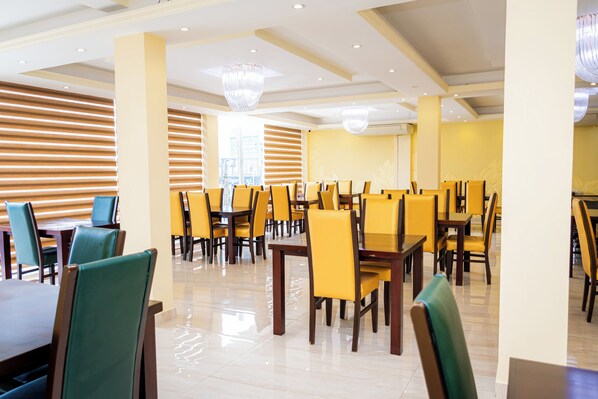Restaurant - Viveka Hotel Colombo (Colombo)
