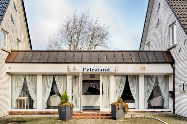 Exterior - Hotel Friesland (Leck)