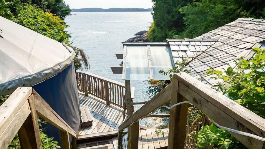 Tofino Oceanfront Hotel Suite