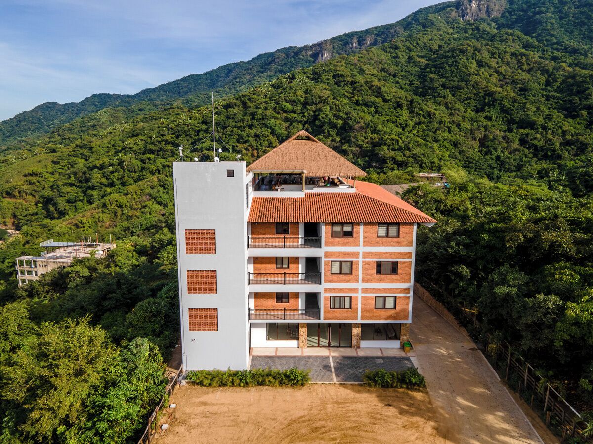 Photo - River Park Hotel