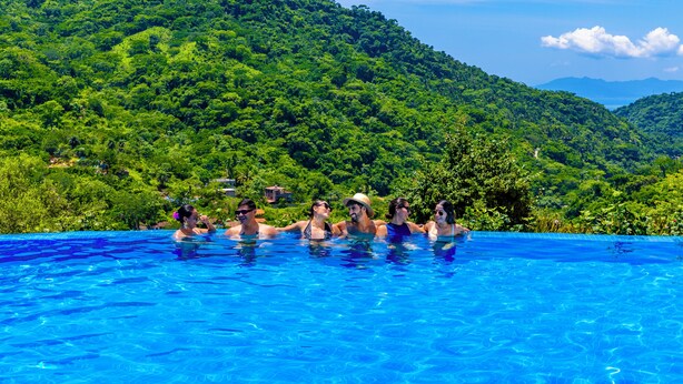Kolam renang outdoor