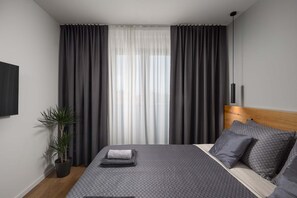4 Schlafzimmer, BĂŒgeleisen/BĂŒgelbrett, WLAN, BettwĂ€sche