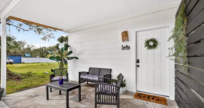 Charming studio with AC and WiFi in lovely Callco Ranch Tampa