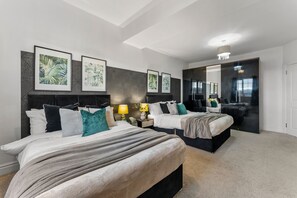 4 habitaciones, tabla de planchar con plancha, wifi y ropa de cama