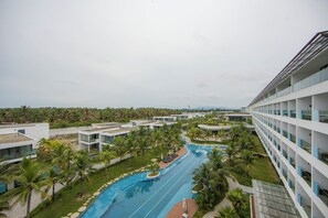 2 outdoor pools - Radisson Blu Resort Hoi An (Da Nang)