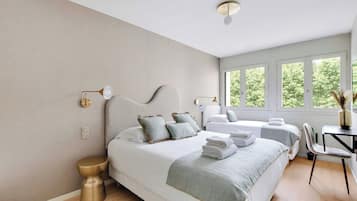 Skrivebord, strygejern/strygebræt, gratis Wi-Fi, sengetøj