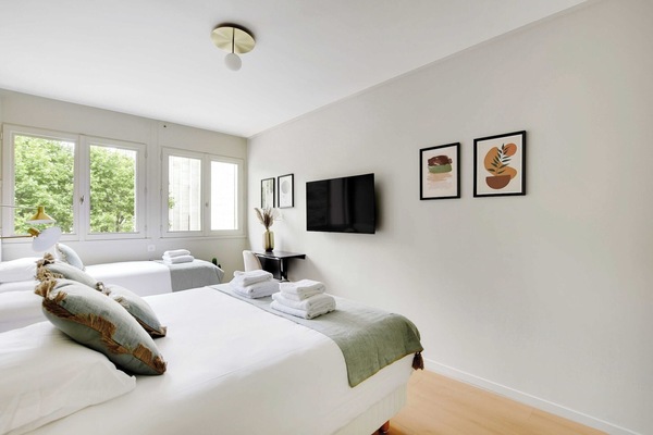 Desk, iron/ironing board, free WiFi, bed sheets