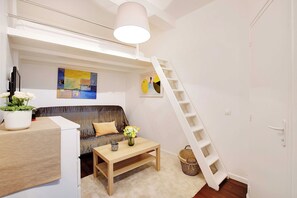 Smart TV, offices - Charming studio - 2P- Le Marais (Paris)