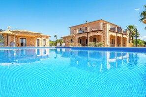 Front of property - Son Sampoli Suites Adults Only by MHR (Llucmajor)