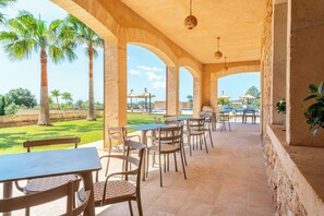 Exterior detail - Son Sampoli Suites Adults Only by MHR (Llucmajor)
