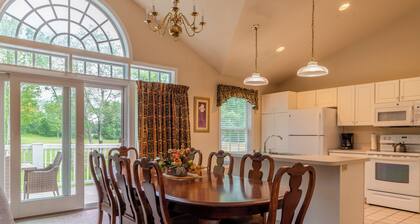 Charming townhome in brilliant Bethel, close to Sunday River.