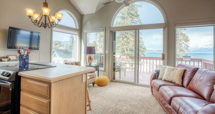 Cozy Lakefront Apartment w/ Private Beach