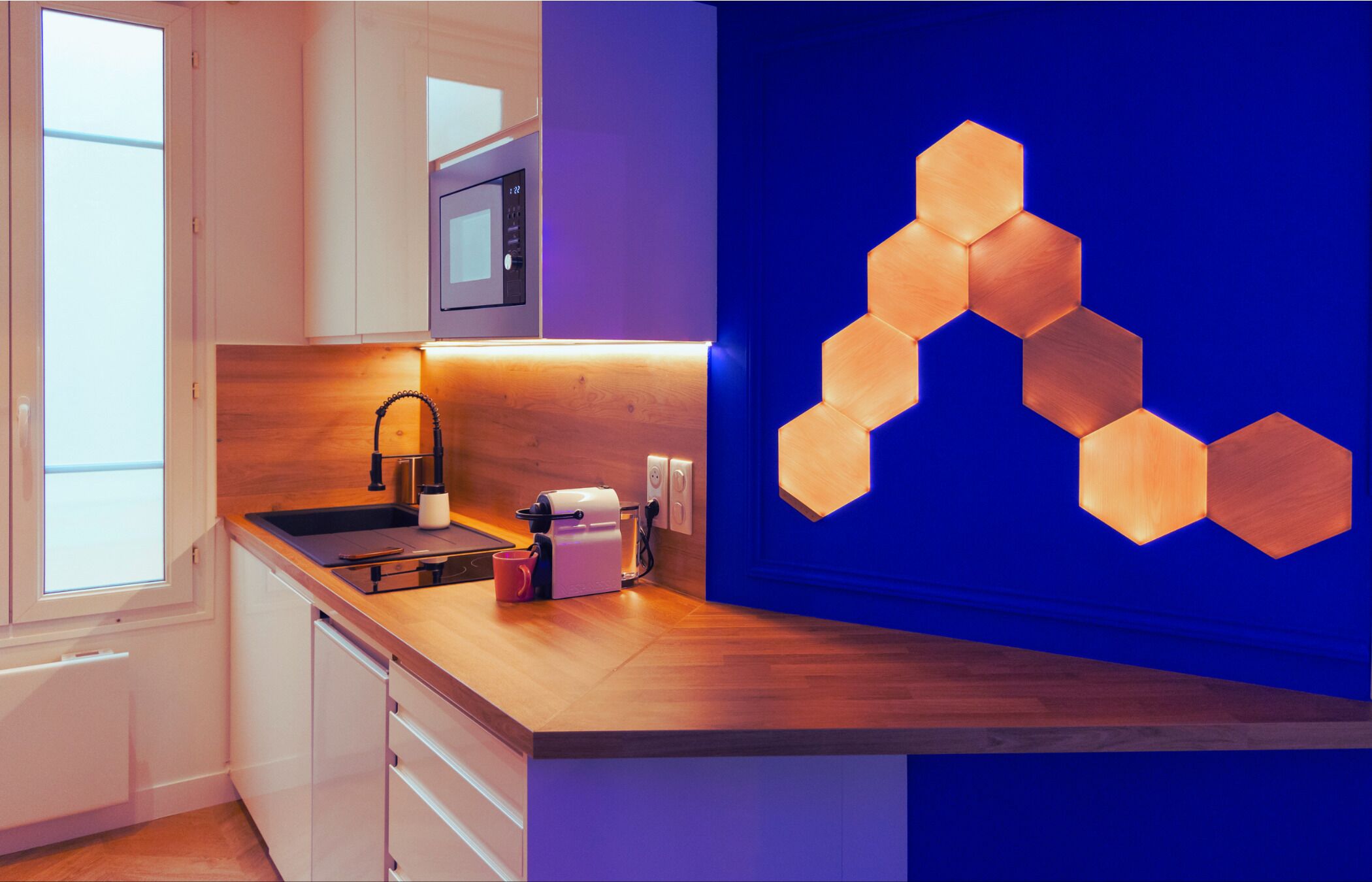 Kühlschrank, Mikrowelle, Herdplatte, Geschirrspüler