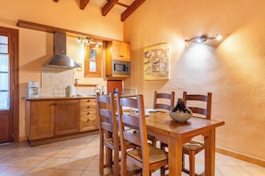 Apartment, Garden View | Private kitchen
