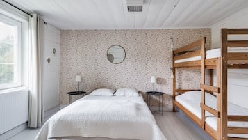5 Schlafzimmer, Bügeleisen/Bügelbrett, kostenloses WLAN
