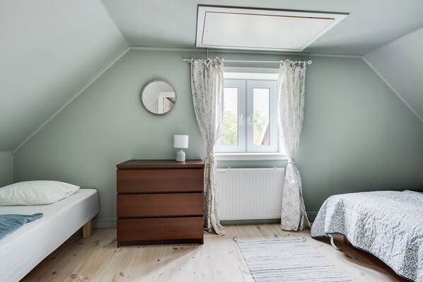 5 Schlafzimmer, Bügeleisen/Bügelbrett, kostenloses WLAN