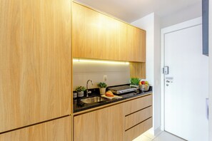 Apartment | Private kitchen - Piscina-academia-AC-Brazilian Corner (São Paulo)