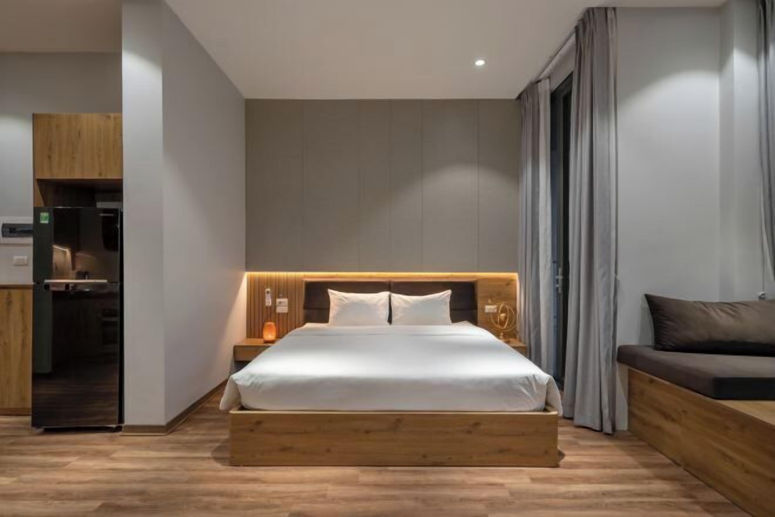 Soundproofing, iron/ironing board, free WiFi