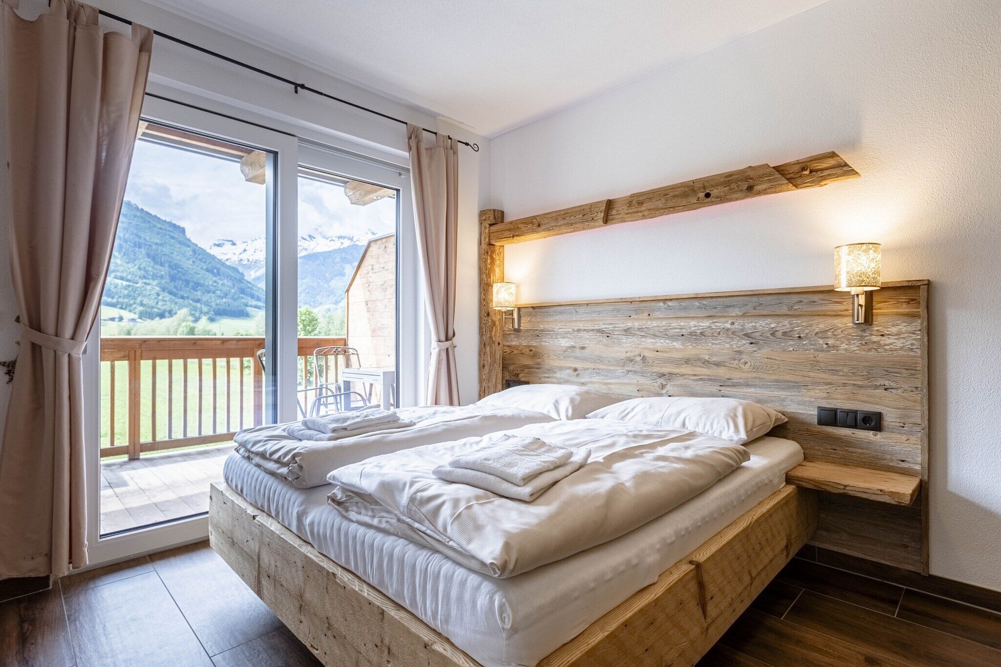 5 bedrooms, iron/ironing board, travel cot, free WiFi