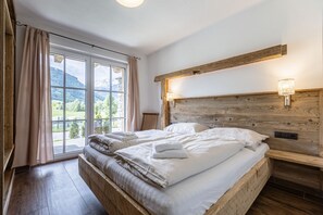 5 chambres, fer et planche à repasser, lit parapluie, Wi-Fi gratuit