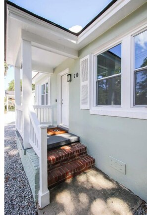 Exterior detail - Midtown Delight / Charming 2BR Home
(Savannah)