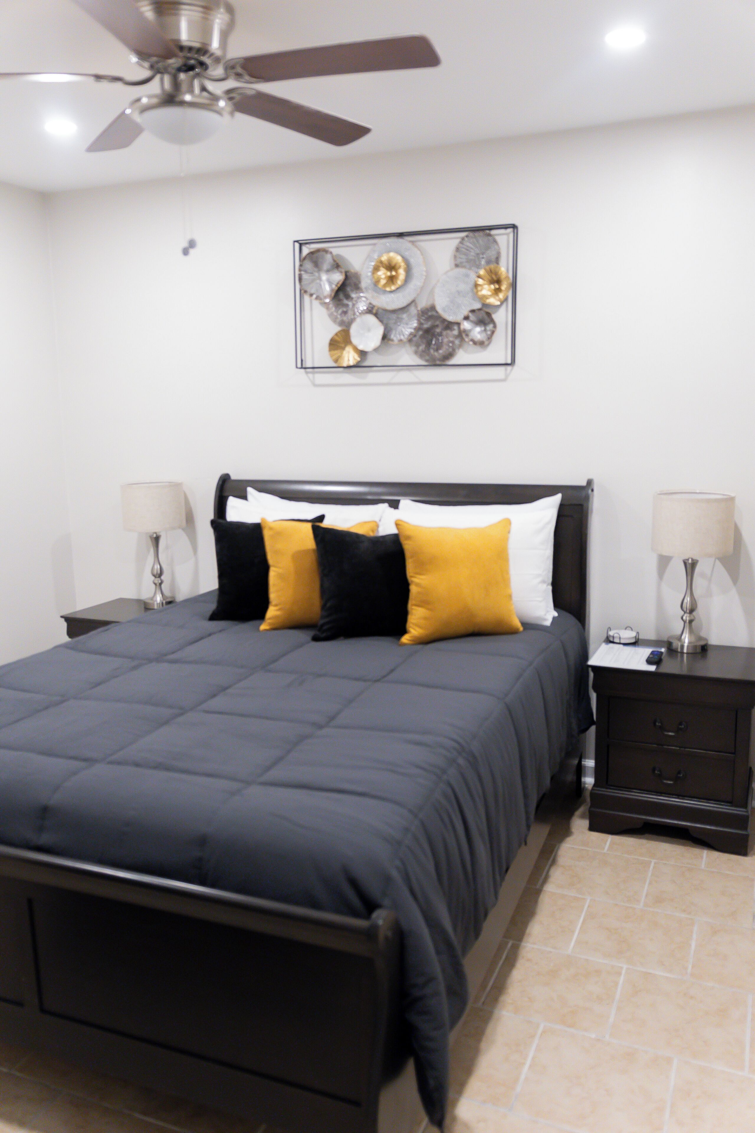 2 bedrooms, WiFi, bed sheets