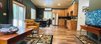 Perfectly Located on 10acres W/ Easy Access to ATV Trails and World Class Lakes