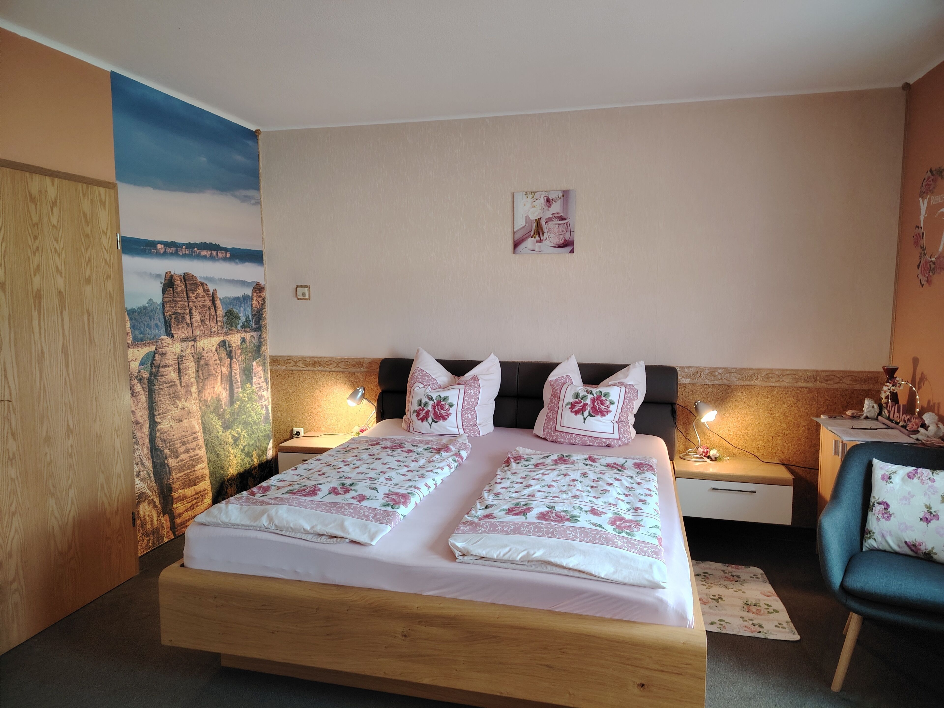 3 makuuhuonetta, vauvan matkasänky, ilmainen Wi-Fi, vuodevaatteet