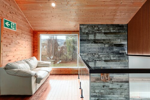 Indoor heated pool and Sauna- 8 Bedroom Chalet "Left Bank Onsis" @ Blue Mountain