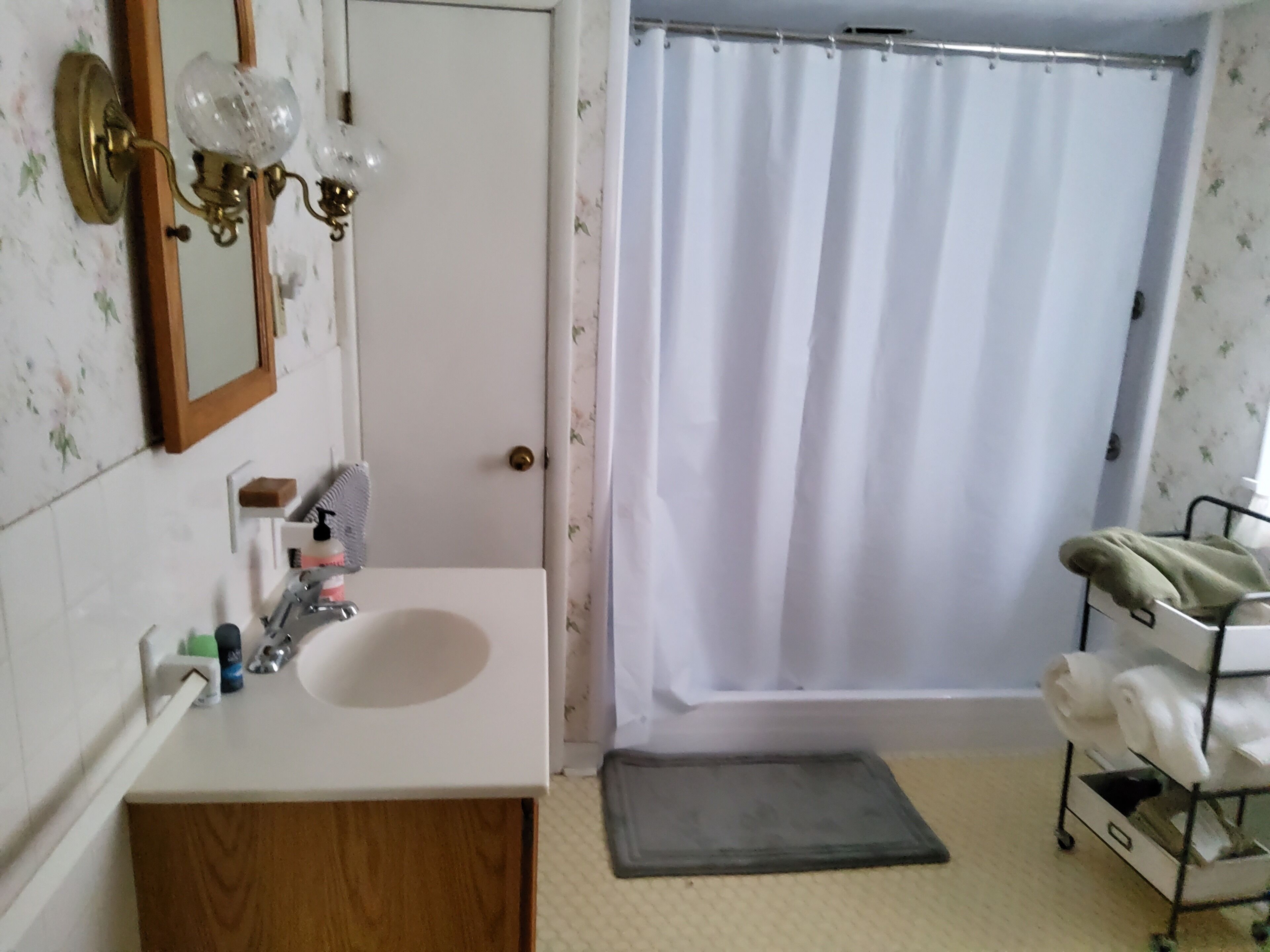 Towels, soap, toilet paper