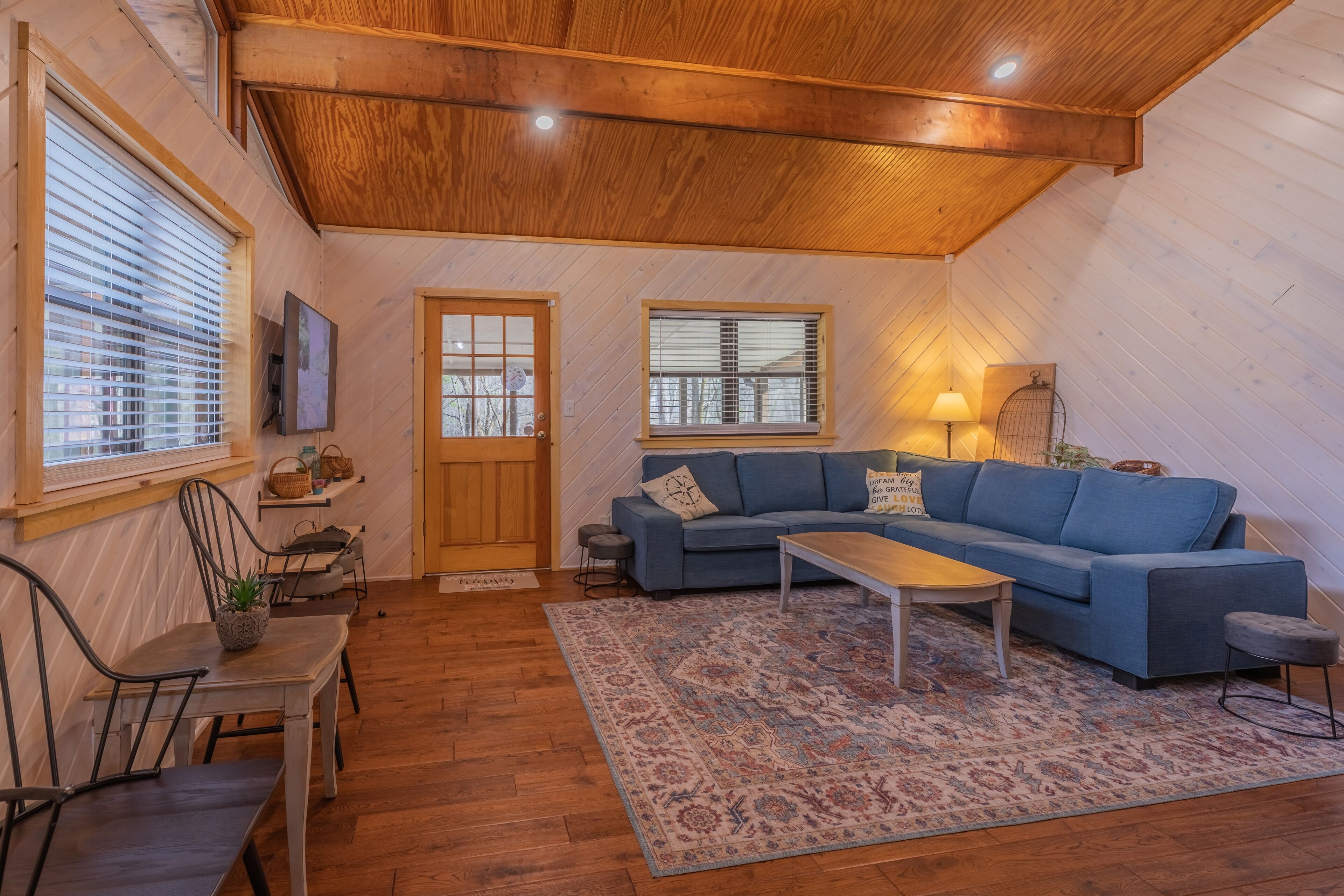 Téléviseur connecté, foyer, jeux vidéo