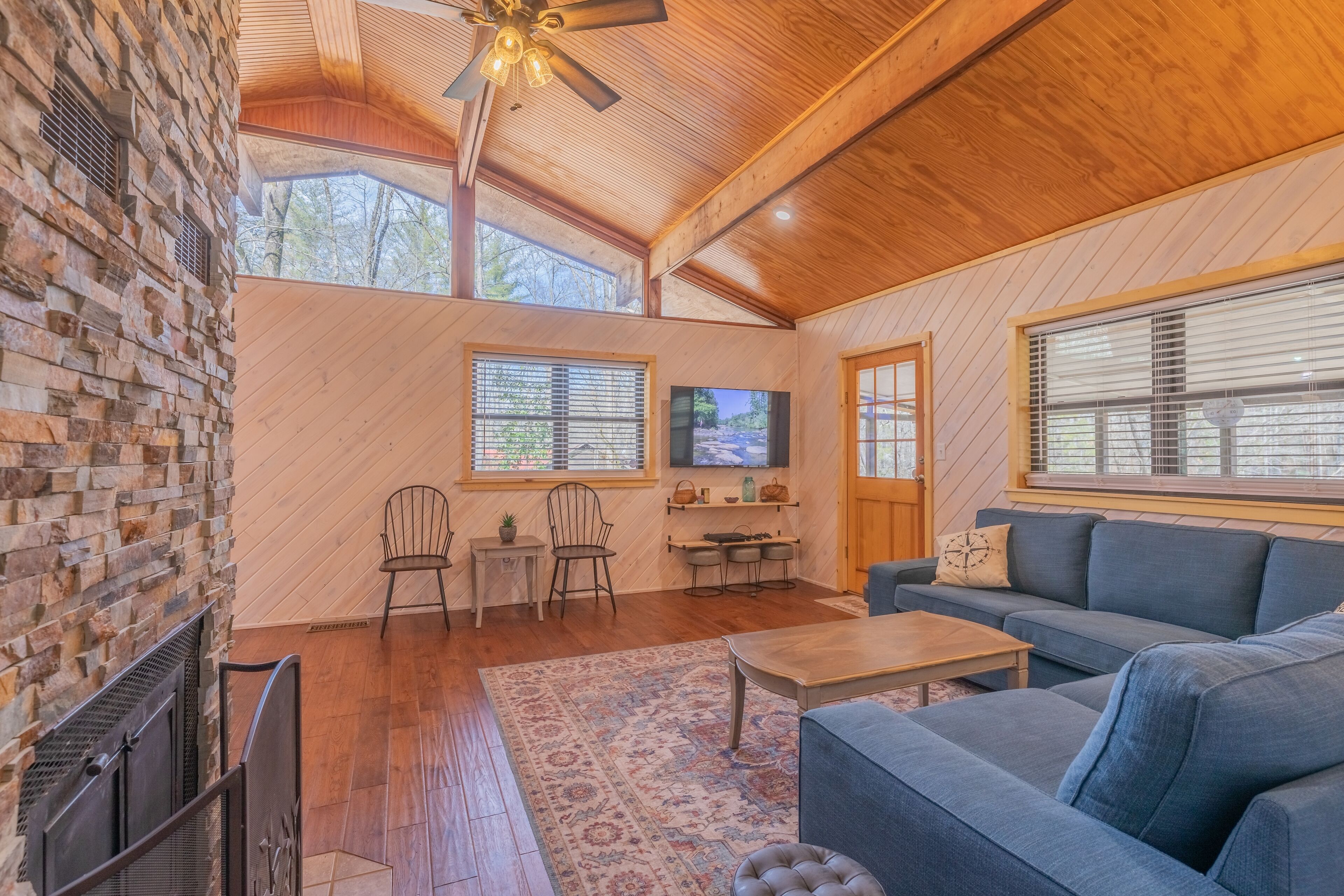 Smart TV, fireplace, video games