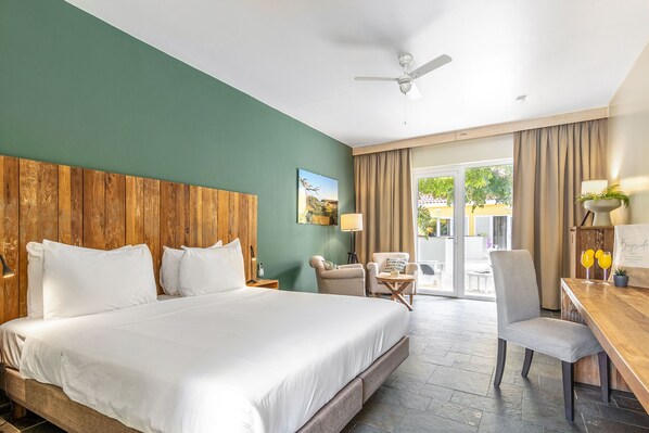 1 bedroom, desk, WiFi, bed sheets