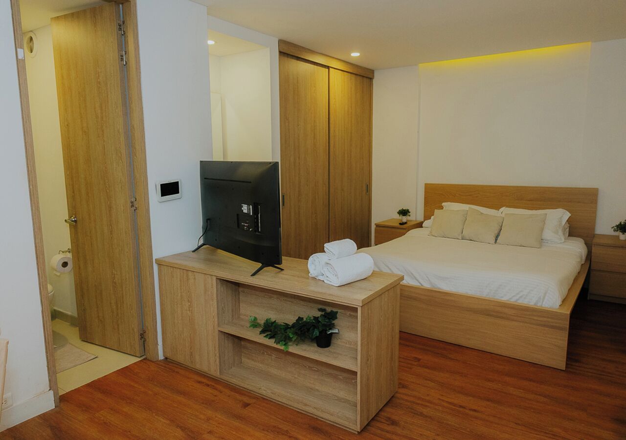 1 habitación, tabla de planchar con plancha, wifi y ropa de cama 