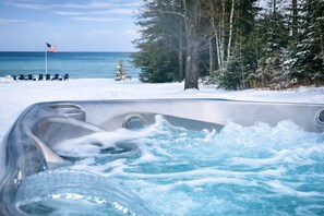 Bain à remous extérieur