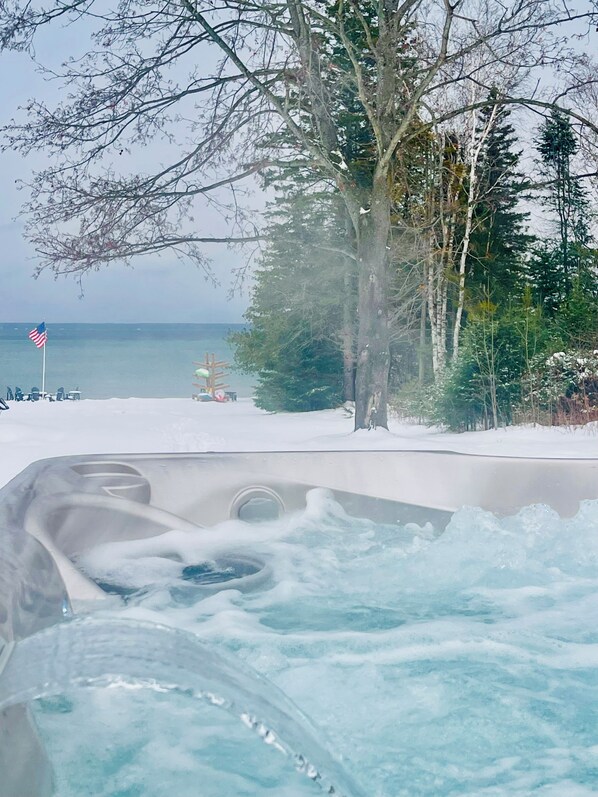 مغطس سبا خارجي