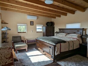 4 chambres, fer et planche à repasser, lit parapluie, Wi-Fi