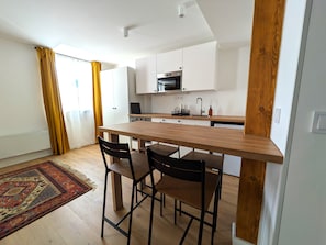 Premier Apartment | 1 bedroom, laptop workspace, blackout drapes, iron/ironing board