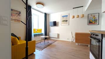 Departamento de diseñador | 1 habitación, espacio para trabajar con laptop y cortinas blackout