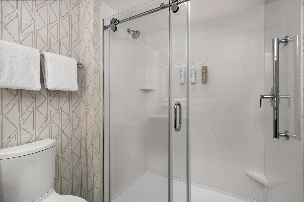 Bathroom shower