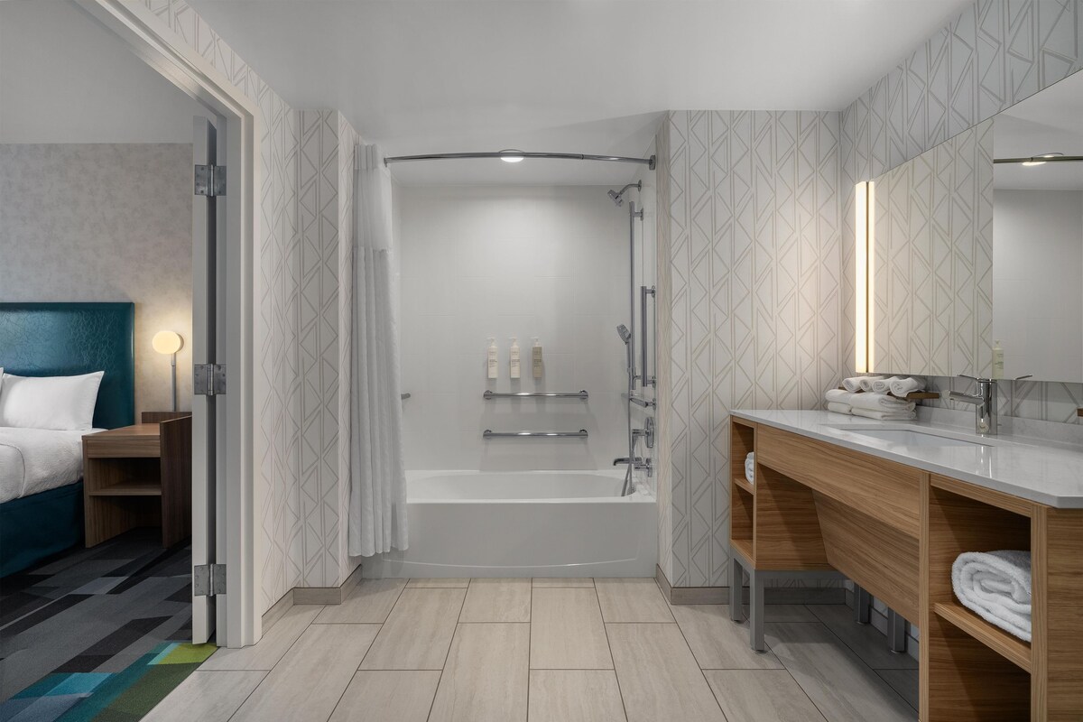 Bathroom shower
