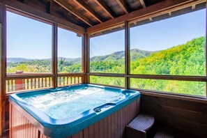 Cabin, Multiple Beds, Hot Tub, Mountain View (Highland View) | Interior - Highland View (Sevierville)