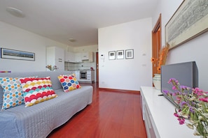 Interior - Modern Flat with terrace near Eataly (Rome)