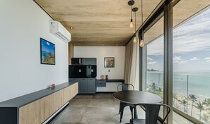Eenvoudig appartement | Dineren