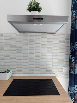 Microwave, oven, stovetop - THE HOUSE OF ARIEL (Casteldaccia)